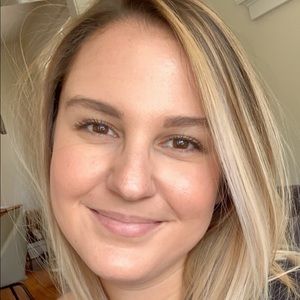 Meet your Posher, Annie